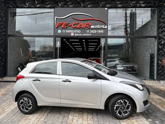 HYUNDAI HB20 1.0 COMFORT PLUS 12V FLEX 4P MANUAL